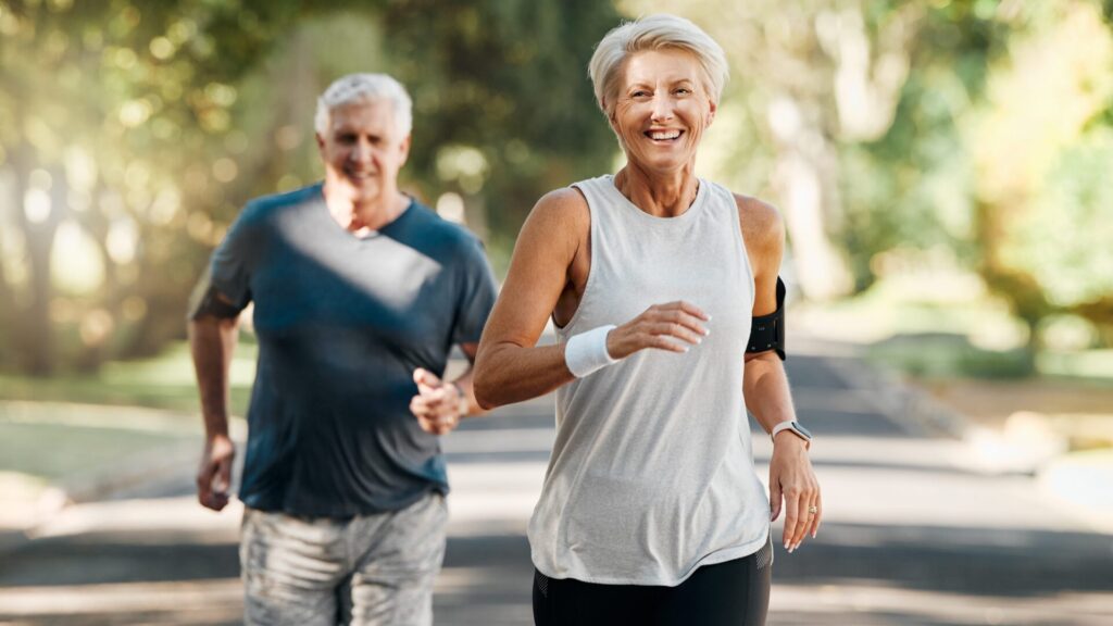 Si vous voulez rester en forme après 50 ans, vous devez réduire le frein naturel qui se met en place.