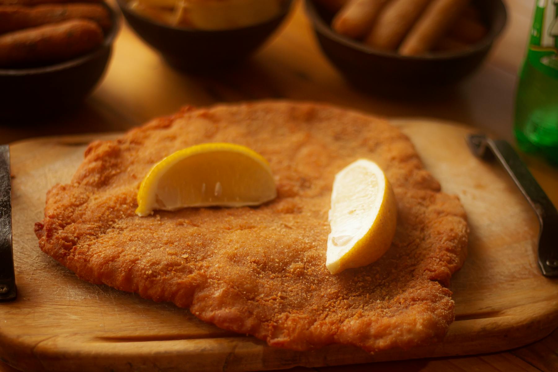 Faire frire une escalope parfaitement croustillante et juteuse relève de la science.