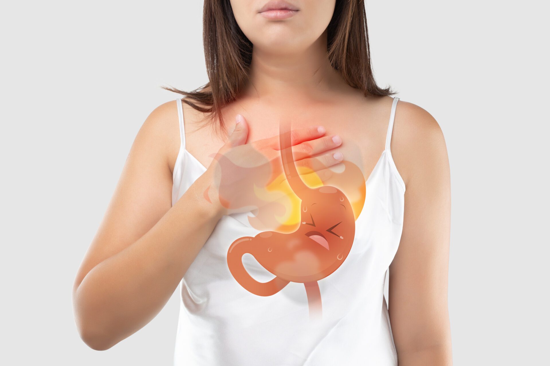 L'un des symptômes du reflux gastrique est la brûlure d'estomac.