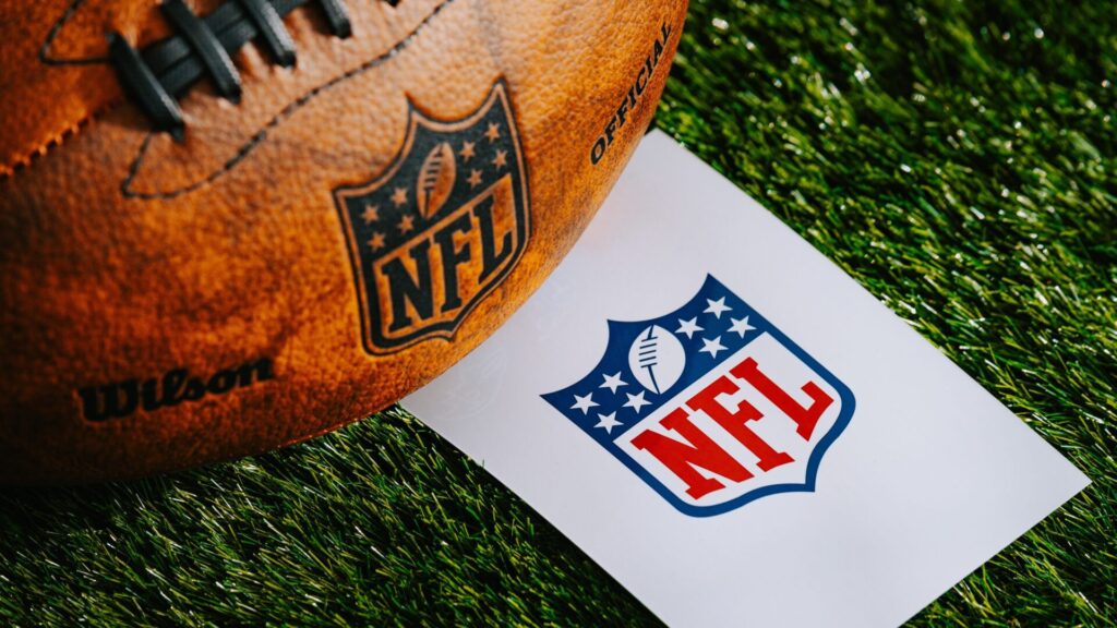 Cette année, le coup d'envoi de la NFL sera donné le 4 septembre. C'est un grand jour que des millions de fans du monde entier attendent avec impatience.