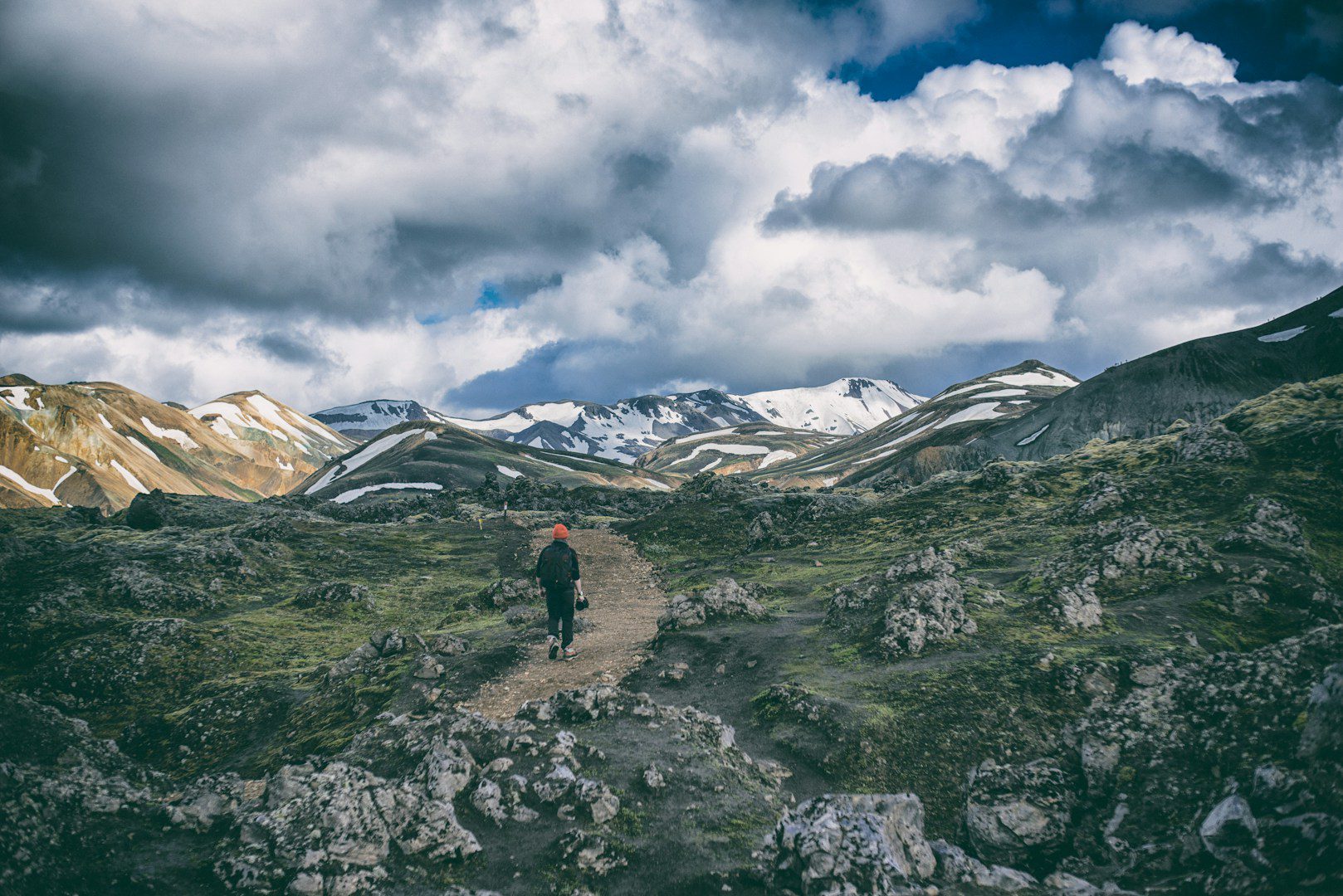 Les itinéraires extrêmement longs sont dangereux pour de nombreuses personnes en raison de leur environnement, de leur difficulté, des conditions inhospitalières et des conditions météorologiques.