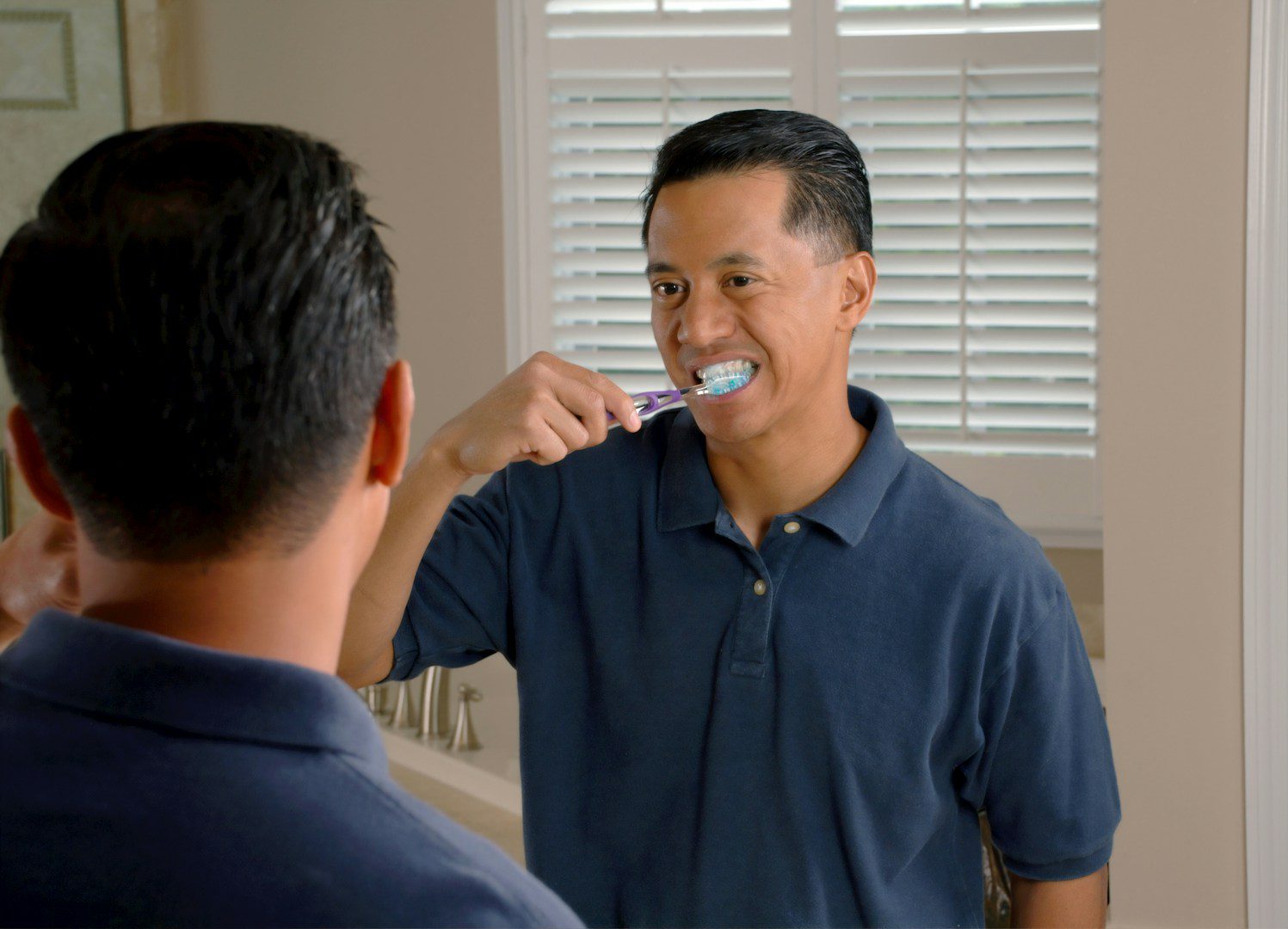 Le brossage des dents est indispensable et l'on peut se débarrasser du tartre grâce, entre autres, à des soins dentaires réguliers.