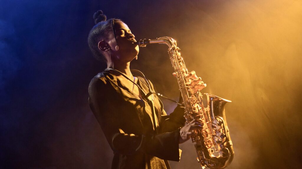 Le saxophone est un instrument typique de la musique jazz.