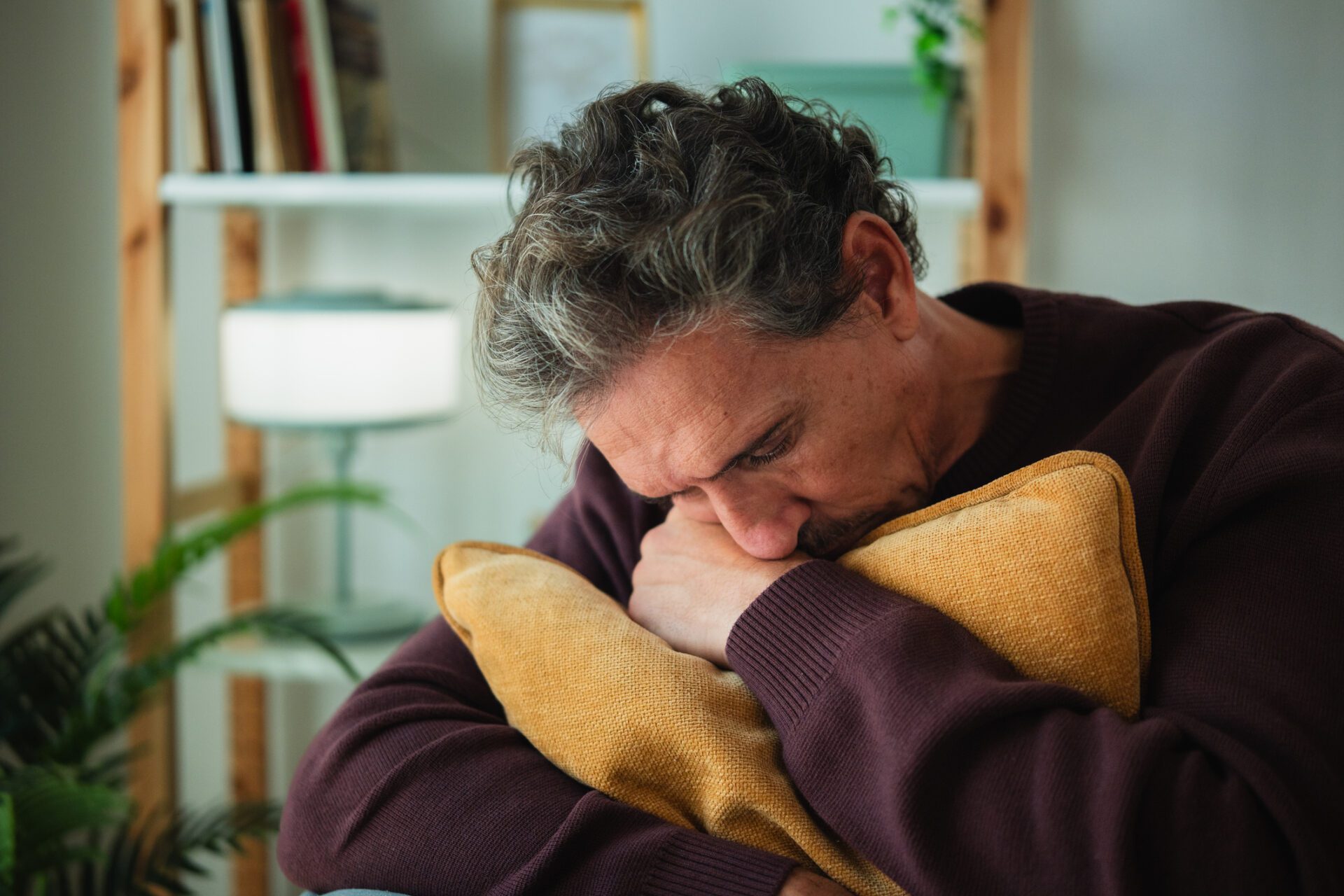 Pour certains hommes, pleurer est un signe de faiblesse. Mais c'est surtout parce que leur entourage le dit.