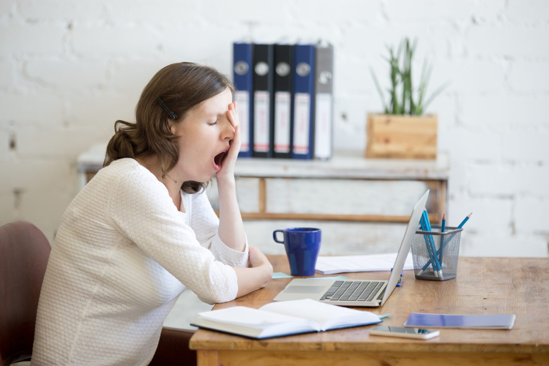 La somnolence n'est pas nécessairement due à un manque de sommeil. Selon les recherches, elle est liée à d'autres facteurs.