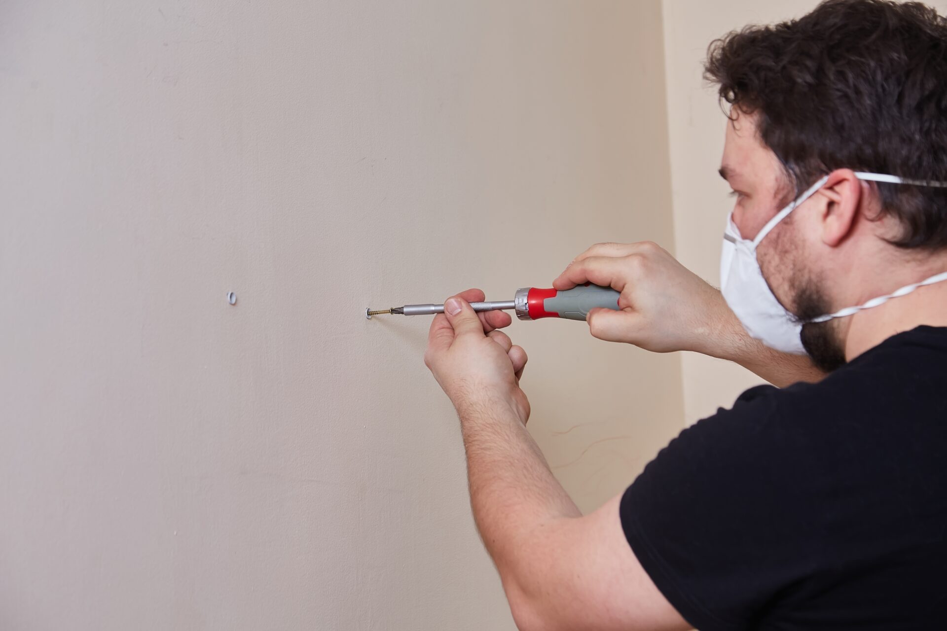 Les erreurs de bricolage peuvent non seulement entraîner le désordre ou la casse des meubles, mais aussi nuire à la santé humaine.