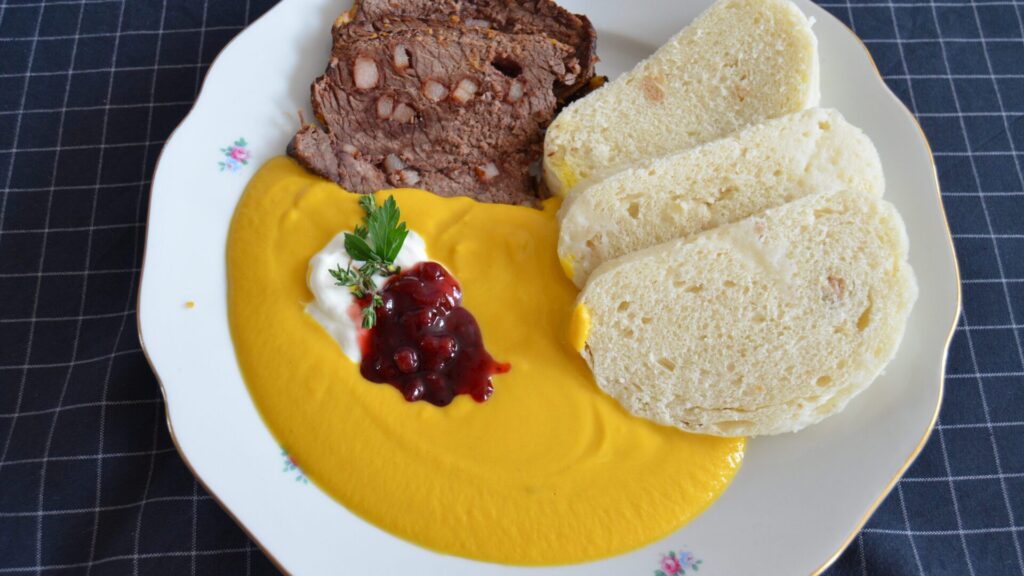 Des aliments qui semblent ordinaires aux Tchèques. Pour les étrangers, une expérience culinaire