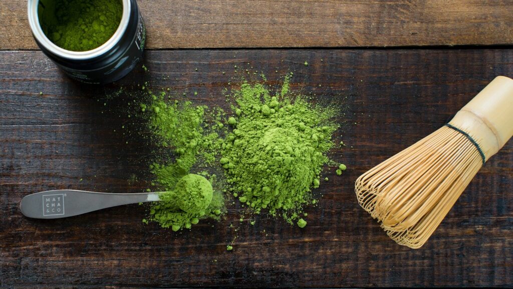6 raisons pour lesquelles le matcha est un meilleur choix que le café pendant les mois d'hiver