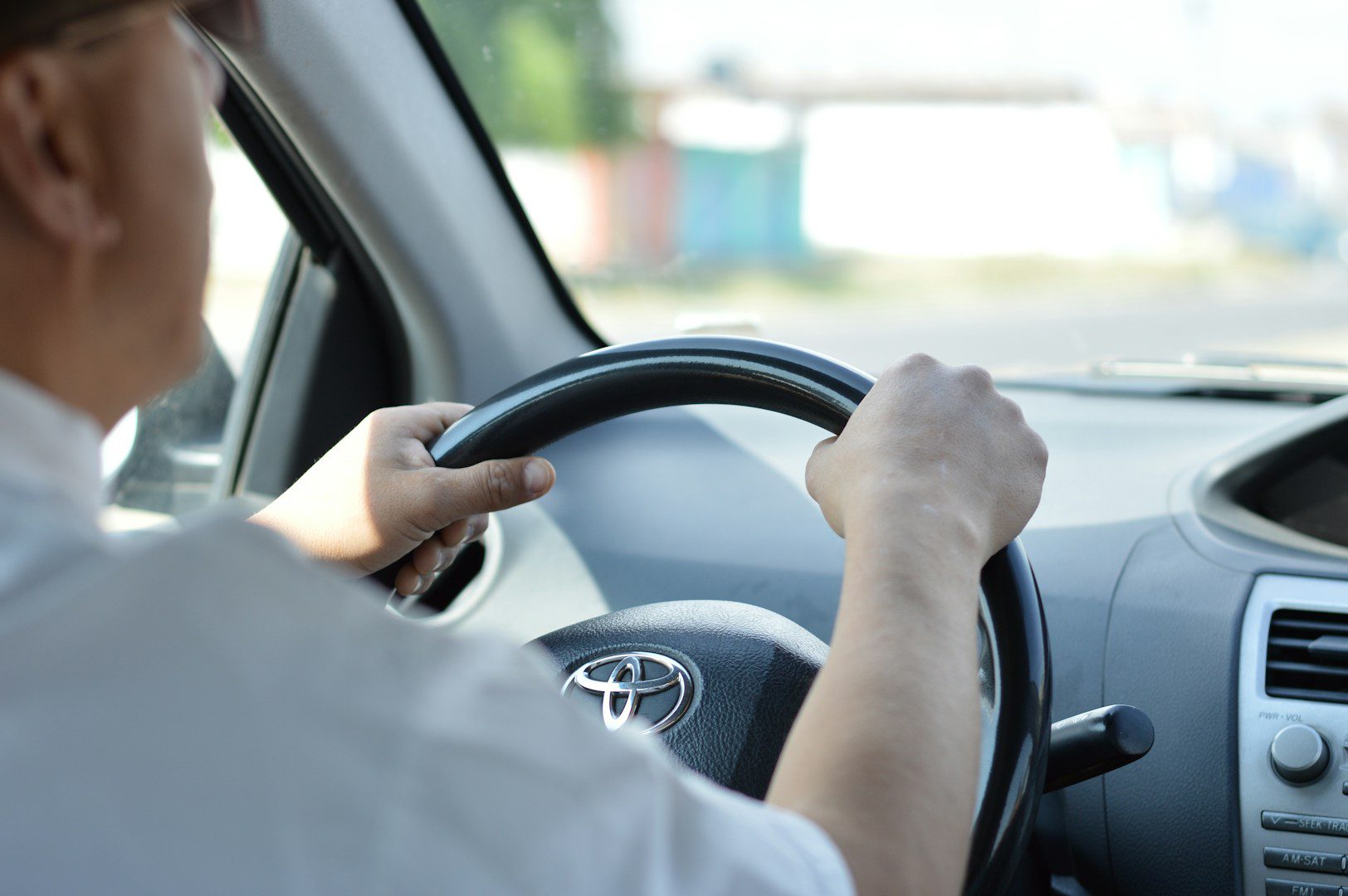 L'Allemagne va-t-elle instaurer un contrôle obligatoire du permis de conduire pour les personnes âgées ? Le pays pourrait bien s'inspirer de certains pays voisins.