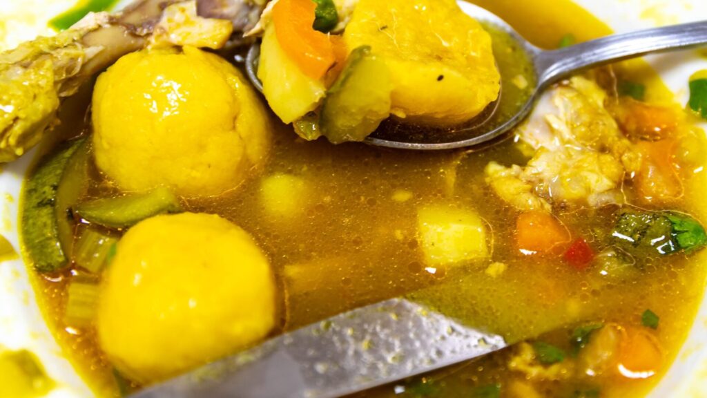Avez-vous déjà entendu parler du bori-bori ? Si ce n'est pas le cas, vous devriez absolument goûter ce plat.