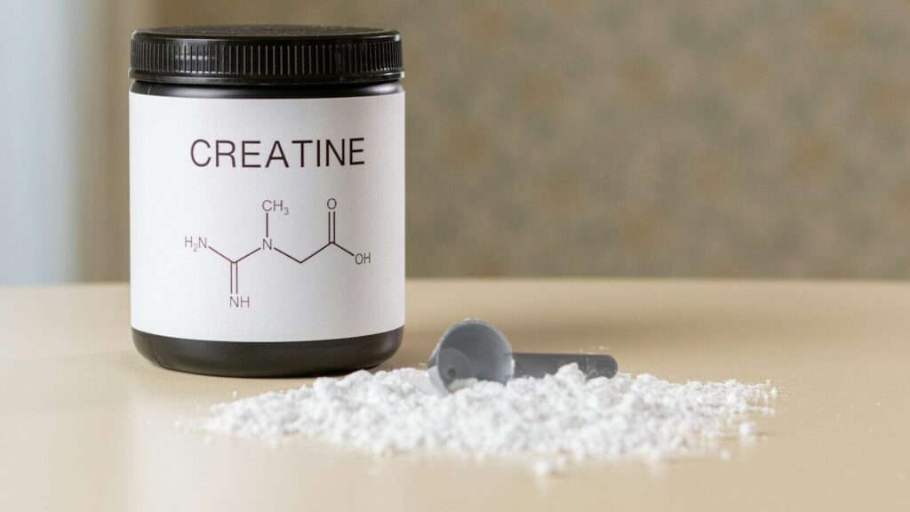La créatine est une substance couramment recommandée pour favoriser la croissance musculaire. Mais le battage médiatique dont elle fait l'objet n'est peut-être pas entièrement justifié.