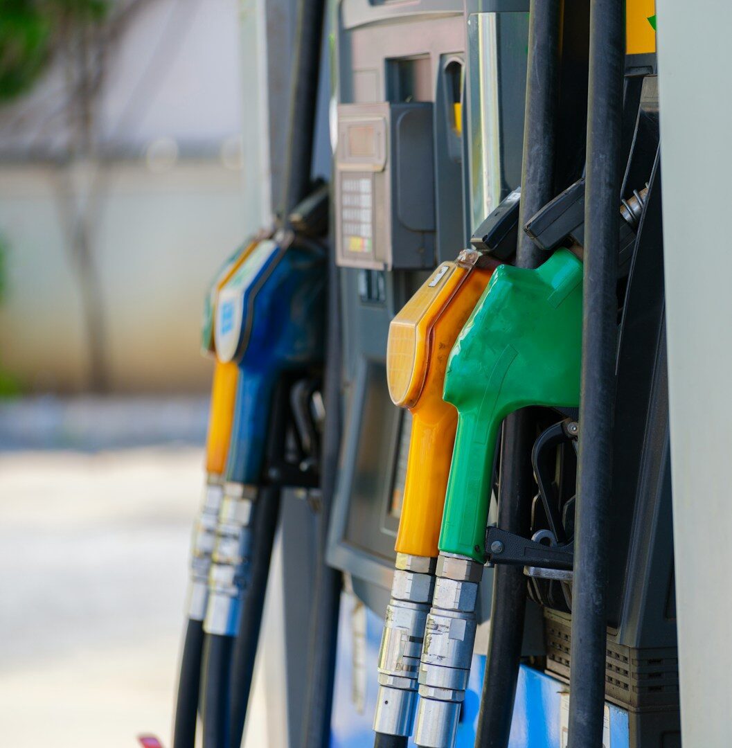 La production d'essence à partir d'eau, de lumière solaire et de CO2 a déjà fait l'objet de théories. Mais la science a progressé. Une telle chose est-elle vraiment possible aujourd'hui ?