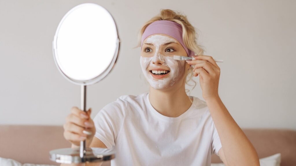 Un masque de beauté matinal peut vous sauver.